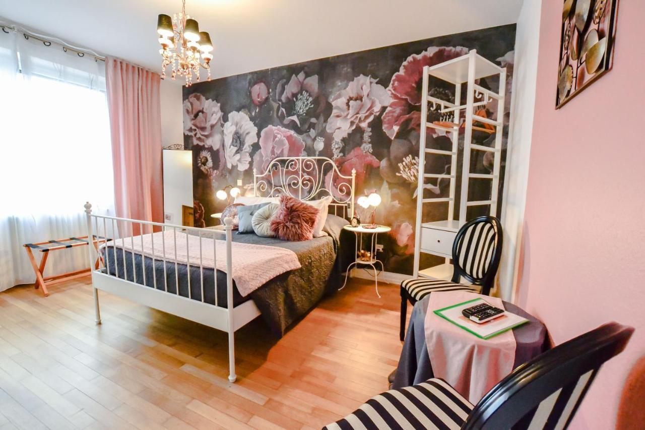 B&B "Villa Fink" Ostheim Buitenkant foto