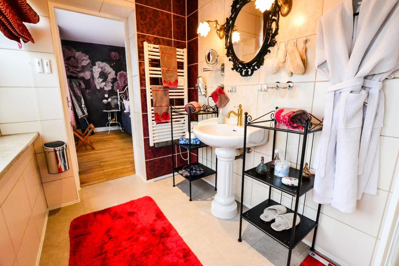 B&B "Villa Fink" Ostheim Buitenkant foto