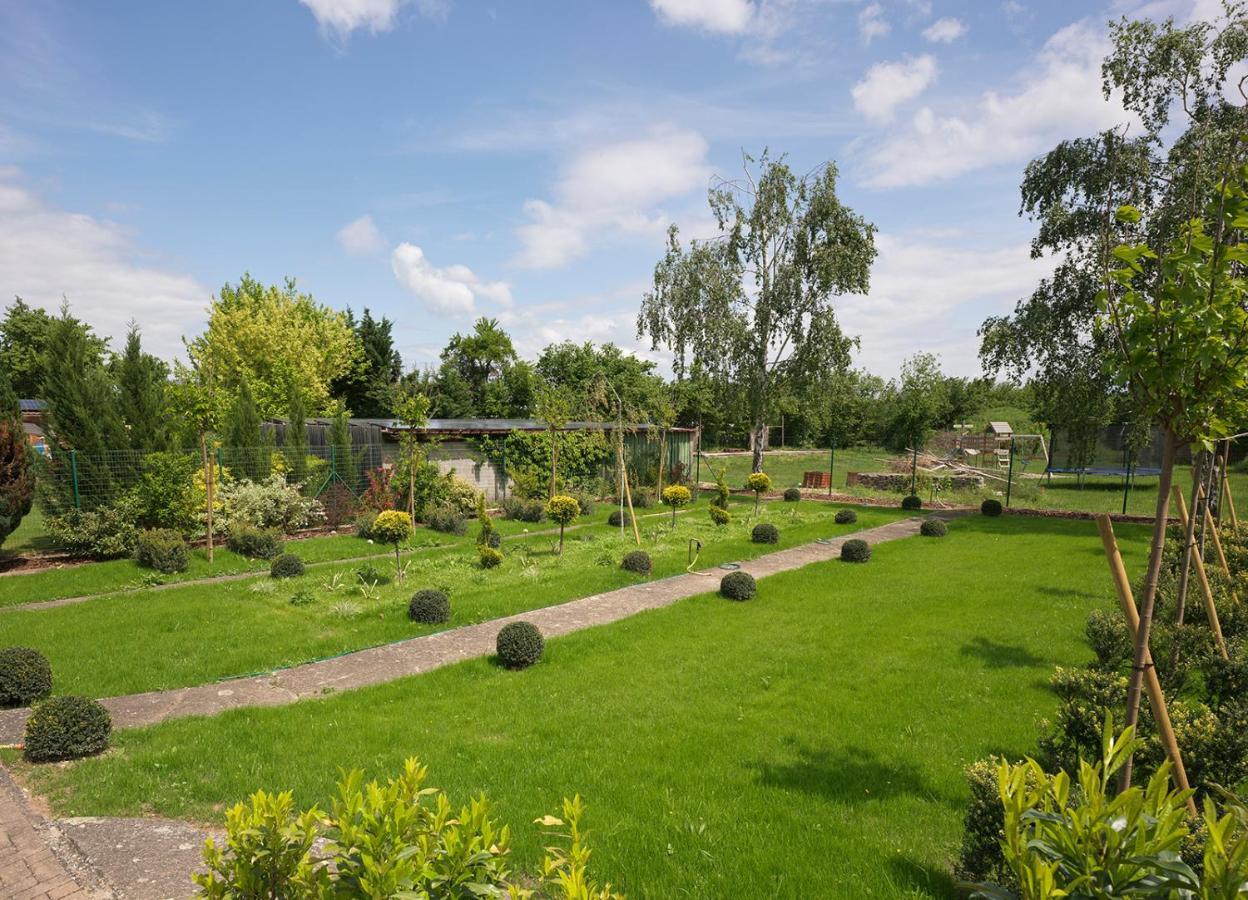 B&B "Villa Fink" Ostheim Buitenkant foto